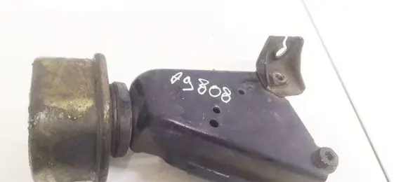 Volkswagen Transporter - Caravelle T4 Engine mount bracket