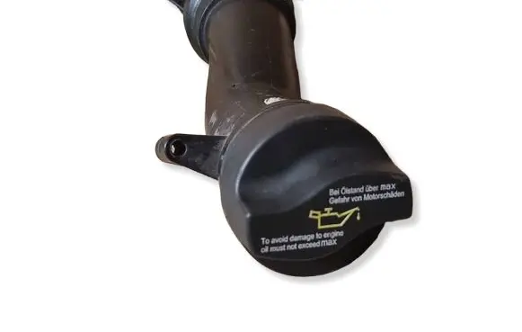 Mercedes-Benz A W169 Oil fill pipe A2660100464 10773A 011057A