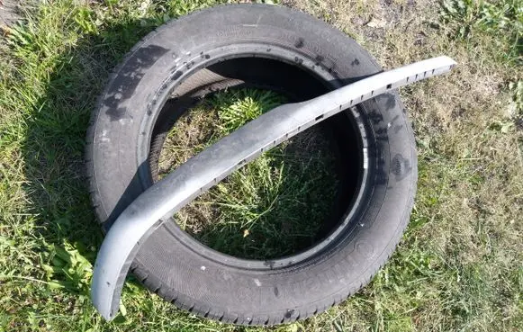 Opel Astra G Front bumper lip 90559496
