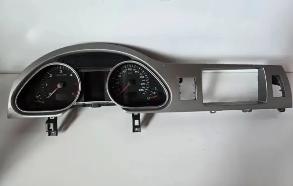 Audi Q7 4L Speedometer (instrument cluster) 5550007301