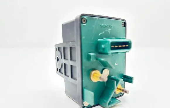 Citroen C5 Glow plug pre-heat relay 9639912580
