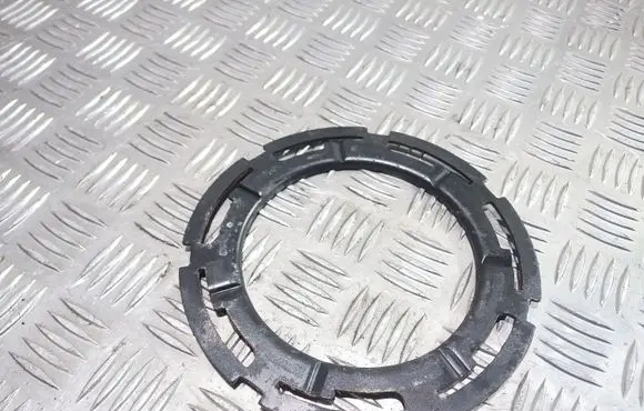 Opel Astra J In tank fuel pump screw locking ring/nut 