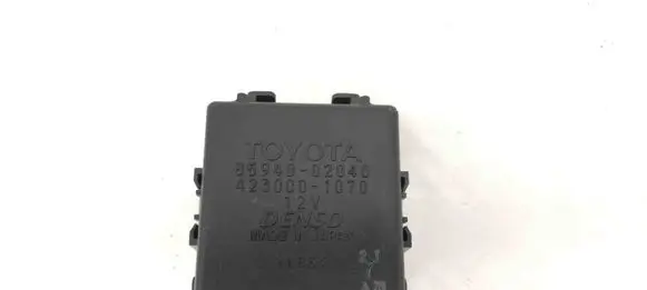 Toyota Auris 150 Other devices 8594002040