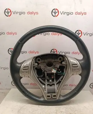 Nissan Pulsar Steering wheel