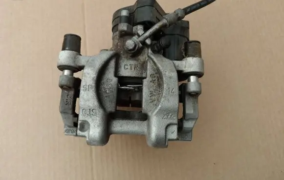 Audi Q3 F3 Rear brake caliper 3Q0615405AA