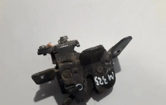 Mazda 323 Tailgate/trunk/boot lock/catch/latch