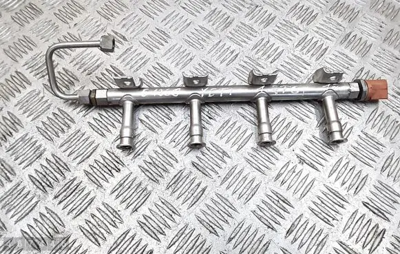 Skoda Yeti (5L) Fuel main line pipe 03F133320C