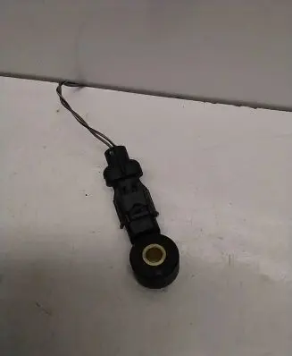 Opel Corsa E Detonation knock sensor 55563372