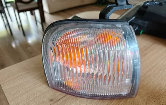 Suzuki Baleno EG Front indicator light 21032018
