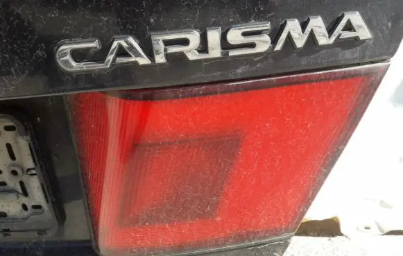 Mitsubishi Carisma Tailgate rear/tail lights