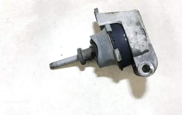Opel Zafira B Engine mount bracket 24427641