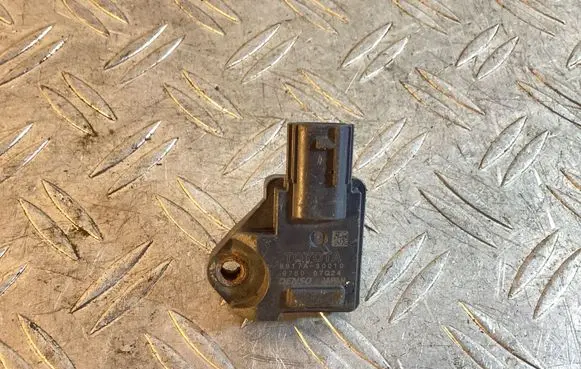Lexus IS III XE30 Airbag deployment crash/impact sensor 8917A30010 975007Q24
