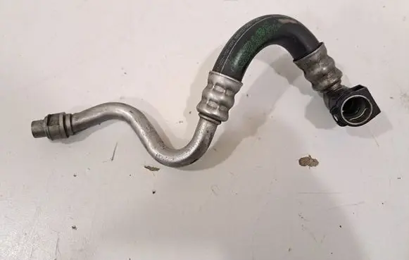 BMW 3 F30 F35 F31 Turbo turbocharger oiling pipe/hose 7626331