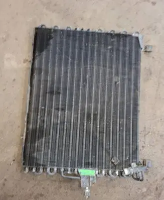 Mercedes-Benz E W124 A/C cooling radiator (condenser) 1248301970 0492211262