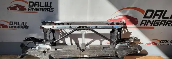 BMW 5 G30 G31 Radiator support slam panel