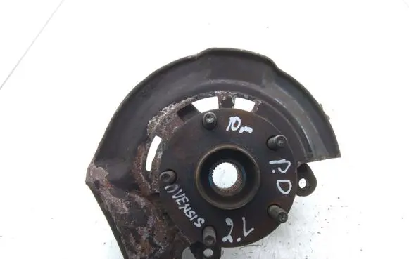 Toyota Avensis T270 Front wheel hub
