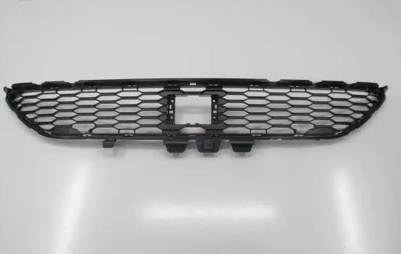 Dacia Sandero III Front bumper lower grill 622542623R