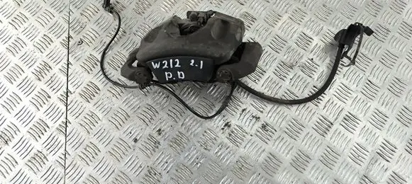 Mercedes-Benz E W212 Front brake caliper A2044213681