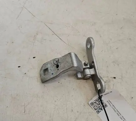 Opel Vectra C Rear door lower hinge