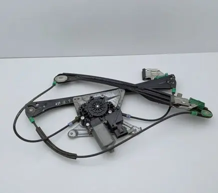 Audi A4 S4 B5 8D Front door window regulator with motor 8D0837397C