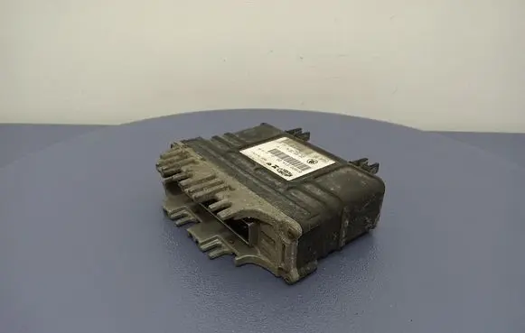 Skoda Felicia II Engine control unit/module ECU 032906030AJ