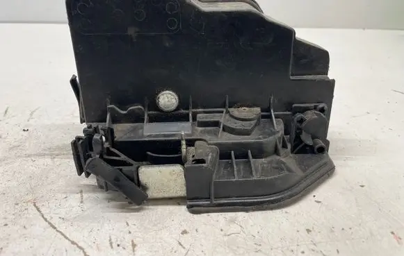 BMW 3 E90 E91 Front door lock 7202145 27202145 A053702