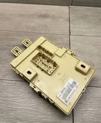 KIA Sportage Fuse module 919503W010 12B03005