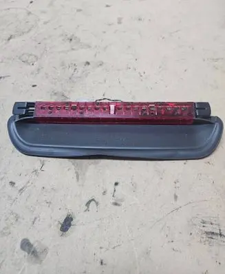 BMW 3 E90 E91 Third/center stoplight 021871 021561