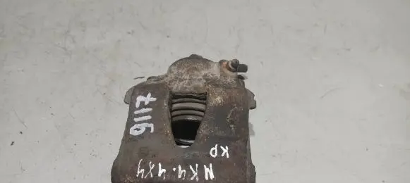 Volkswagen Golf IV Front brake caliper