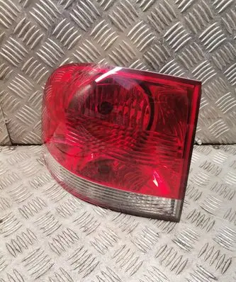 Volkswagen Touareg I Rear/tail lights 7l6945095k