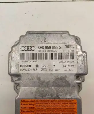 Audi A4 S4 B7 8E 8H Airbag control unit/module 8E0959655G 0285001668