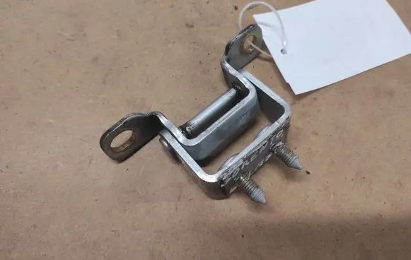 KIA Sorento Tailgate/trunk/boot hinge