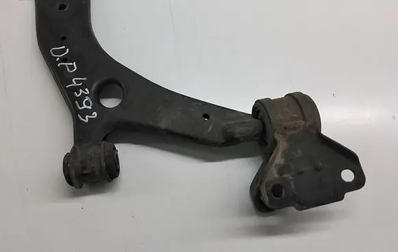 Ford Focus Front lower control arm/wishbone 1866068
