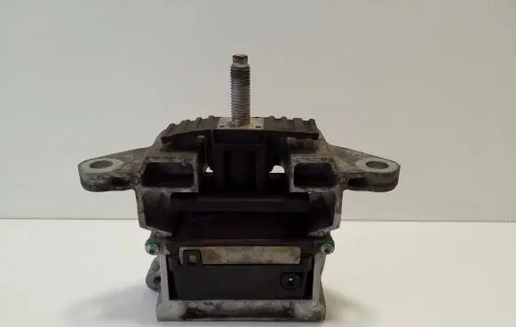 Land Rover Evoque II Engine mount bracket K8D26F012AC