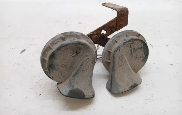 Opel Vectra A Horn signal