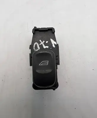 Volvo S70 V70 V70 XC Electric window control switch 9472275 01W232