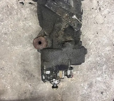 Volvo XC70 Rear differential 08689633