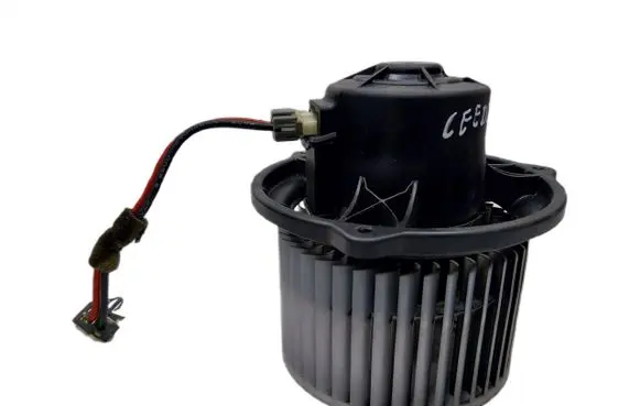 KIA Ceed Front door blower motor F00S33F023