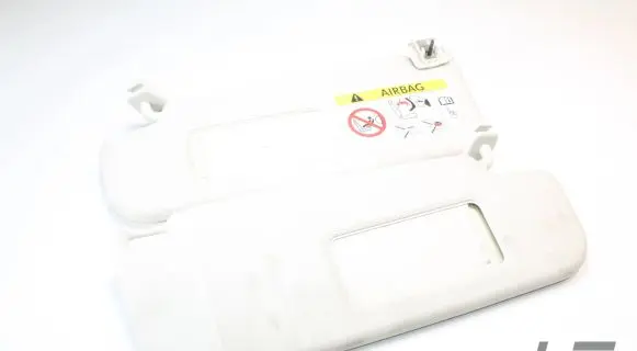 Volkswagen PASSAT CC Sun visor