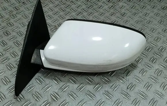 Chrysler 200 Front door electric wing mirror 1SX891W7AB0190758