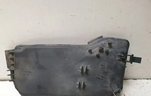 Mercedes-Benz GLK (X204) Fuse box cover A2045400082