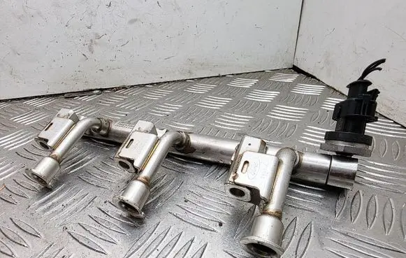 Fuel main line pipe