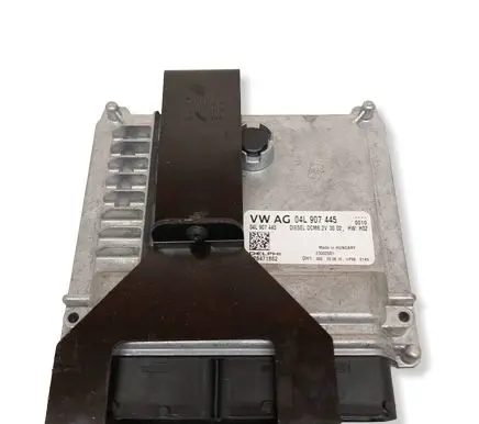 Volkswagen Transporter - Caravelle T6 Engine control unit/module 04L907445 23002001 28471862