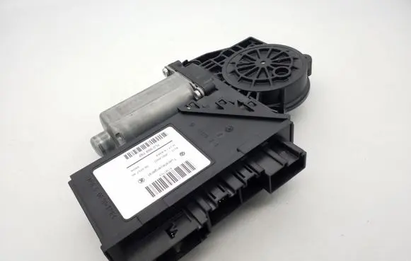 Volkswagen Touareg I Front door manual window regulator 7L0959792 7L0959702M