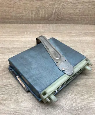 Volvo S70 V70 V70 XC Engine control unit/module ECU 0281001592 T97080939
