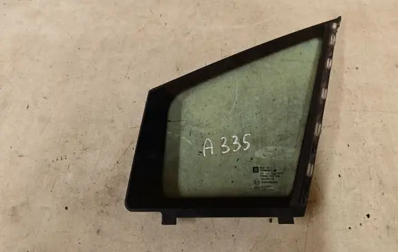 Opel Meriva B Front door vent window glass four-door 13270974