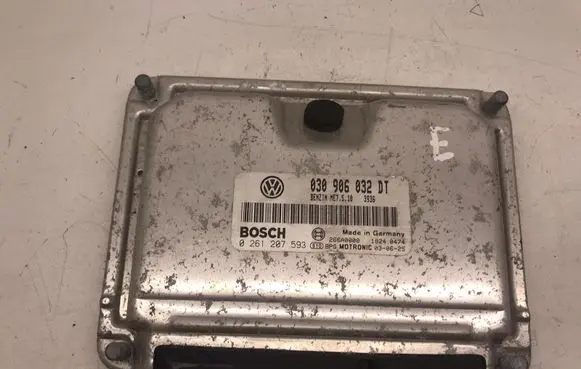 Audi A6 S6 C6 4F Engine control unit/module ECU 030906032DT 0261207593