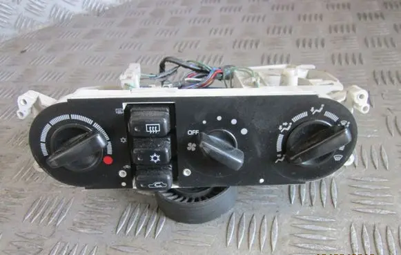 Mitsubishi Galant Climate control unit