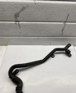 Volkswagen PASSAT B7 Engine coolant pipe/hose 5N0121065