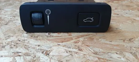Volvo XC40 Tailgate opening switch P31443873 31443873